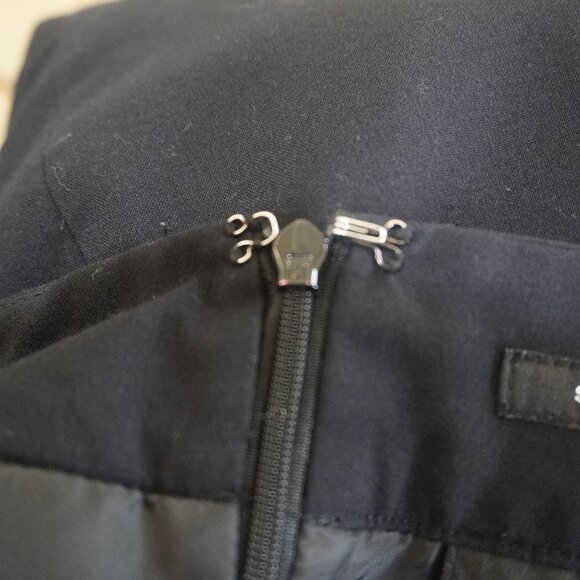 Classic Basic Stretch Black Pencil Skirt - Size 6 - Picture 9 of 9